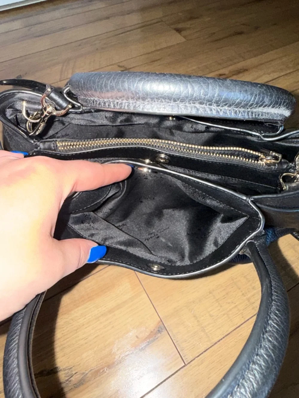 Dumpling Large Satchel Bag - Picture 4 of 12